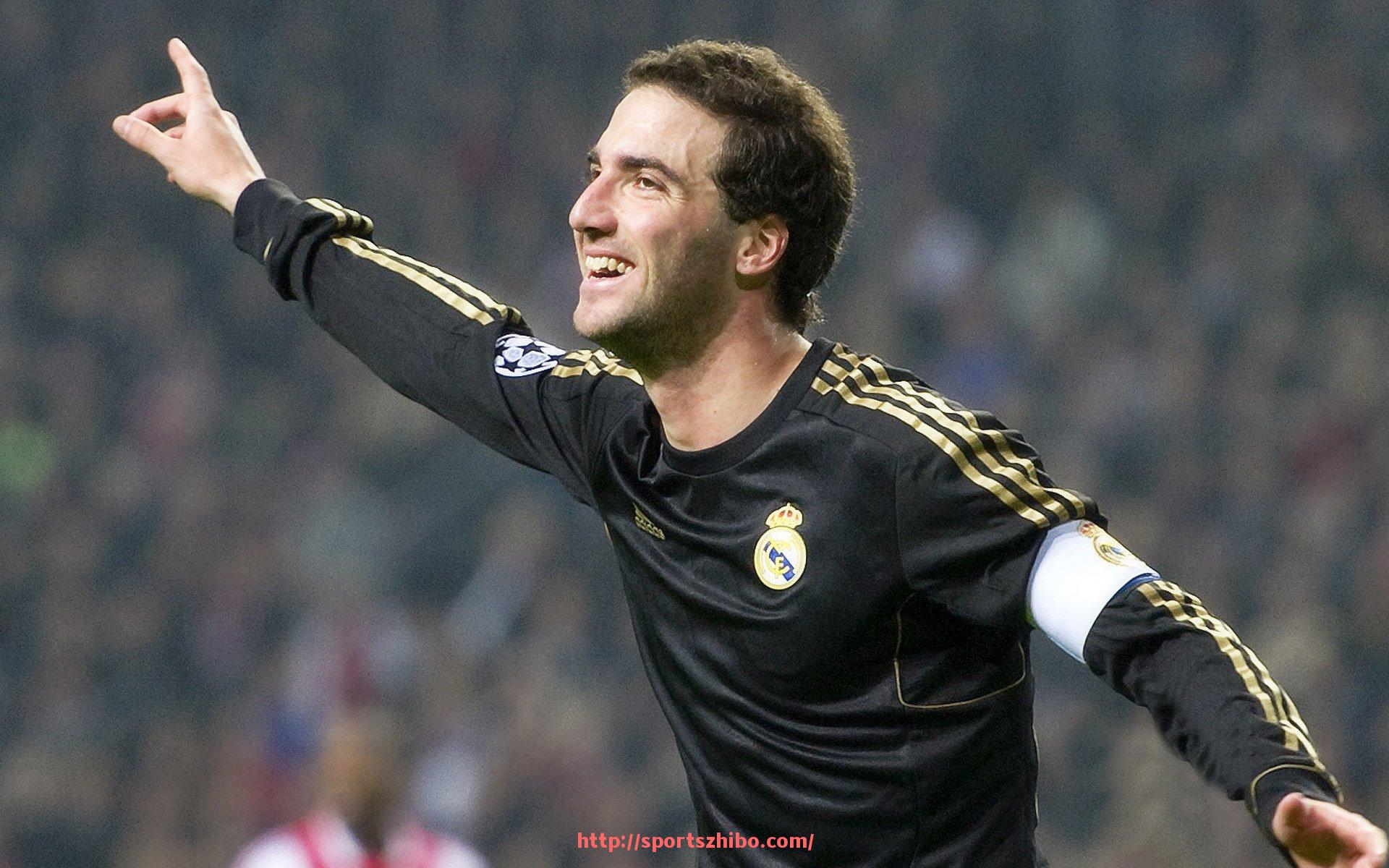 体育直播-世俱杯官方外语翻译人员制度及多语同步方案研究