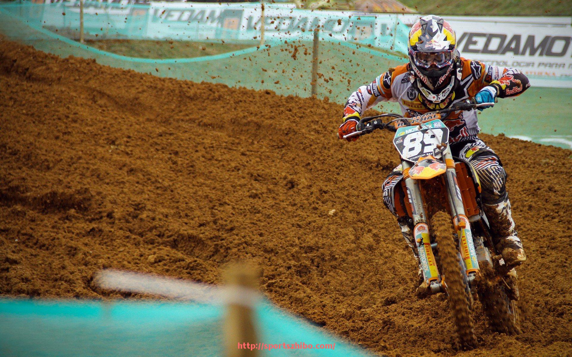 体育直播-火箭队季后赛历史成绩与战术打法对比研究